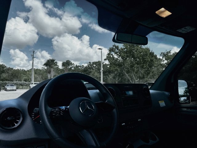 Certified 2025 Mercedes-Benz Sprinter 2500 image 9