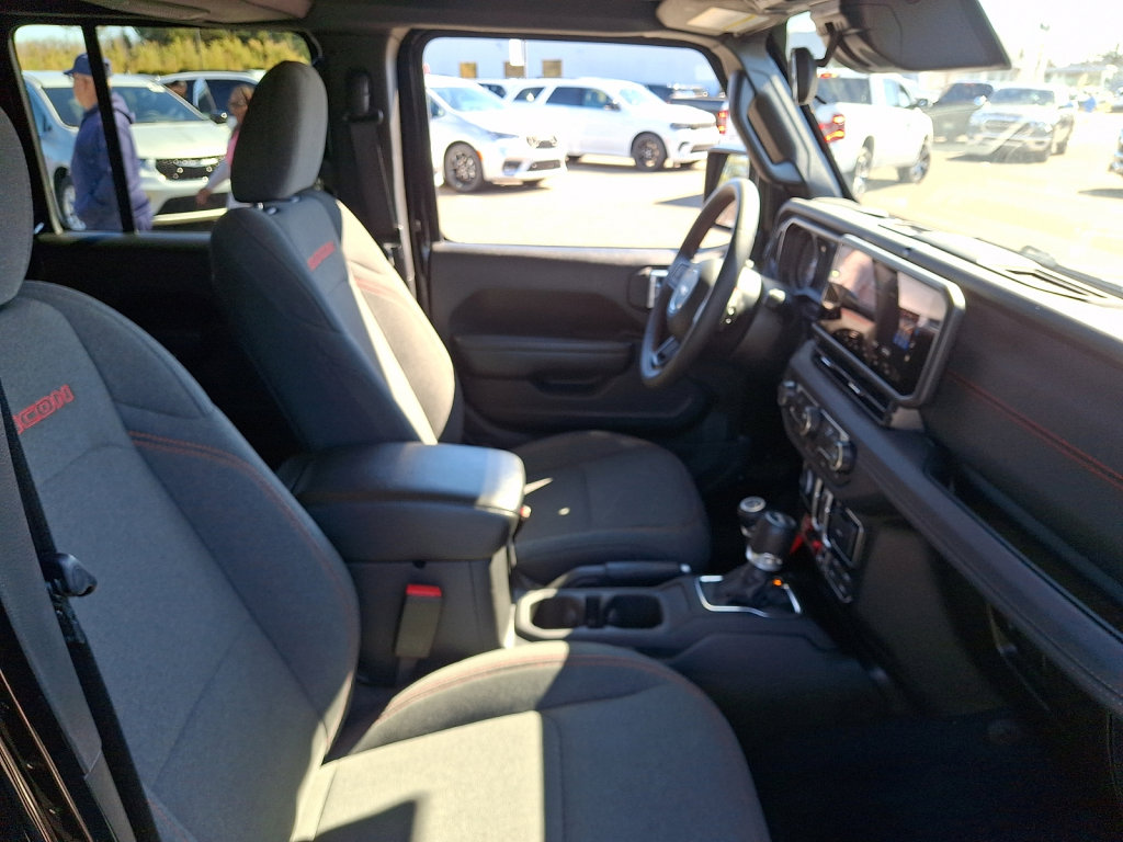 Certified 2025 Jeep Wrangler Unlimited Rubicon image 12