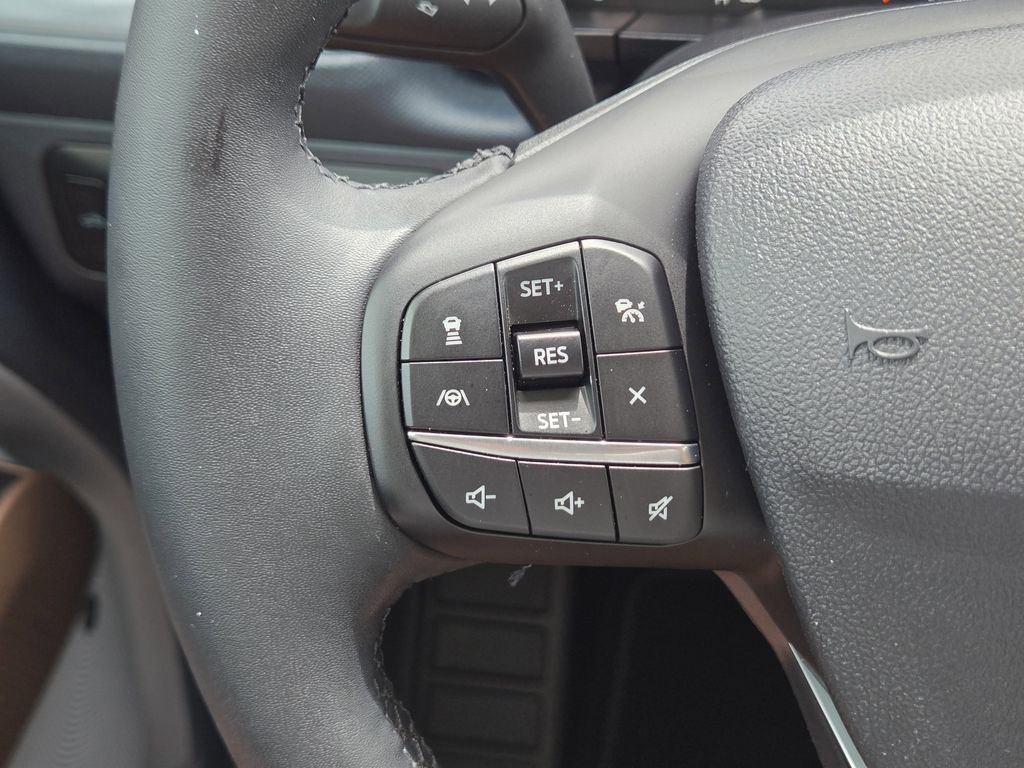 Used 2024 Ford Maverick Lariat w/ FX4 Off-Road Package AWD/4WD image 31