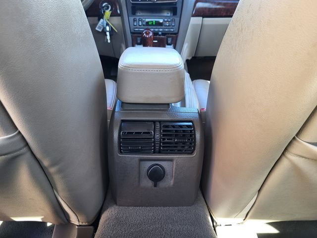 Used 2001 Lincoln LS image 23