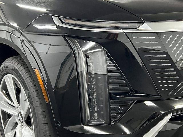 New 2026 Cadillac Vistiq Luxury w/ LPO, Floor Liner Package image 10