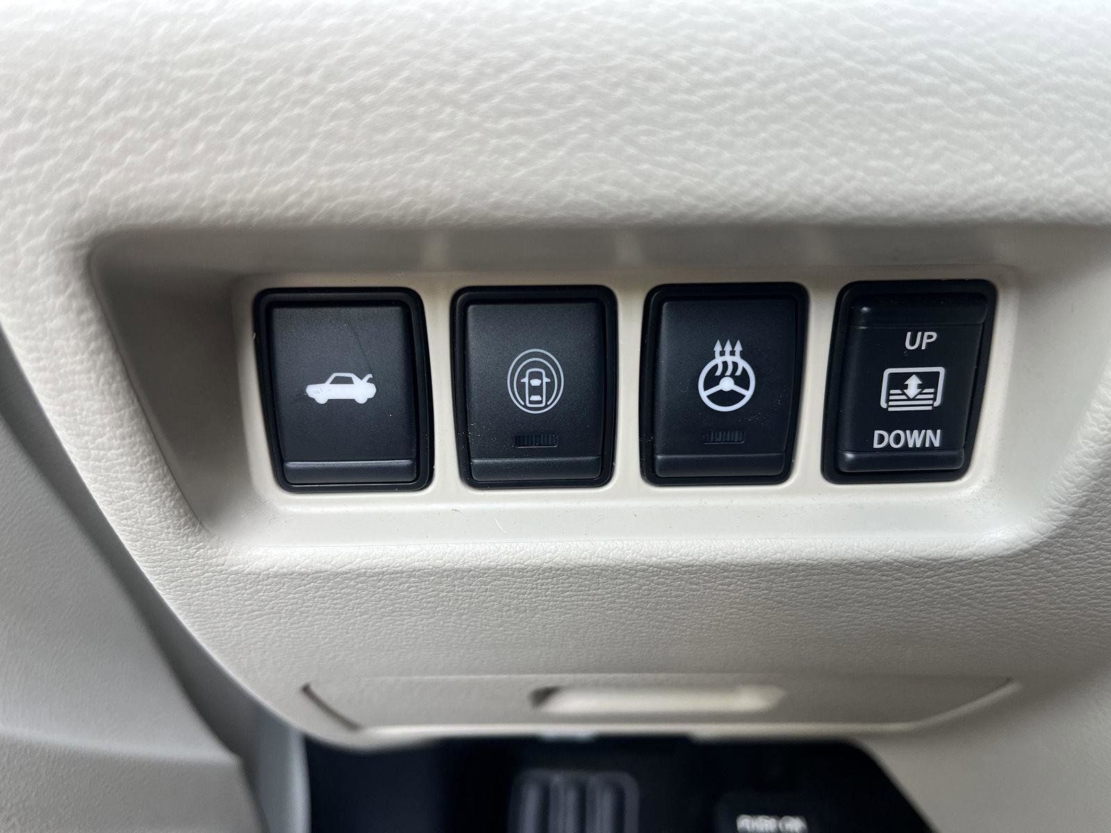 Used 2022 Nissan Maxima Platinum w/ Sport Mat Group FWD image 25
