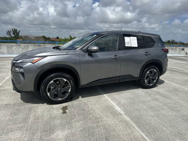 Used 2024 Nissan Rogue SV image 17