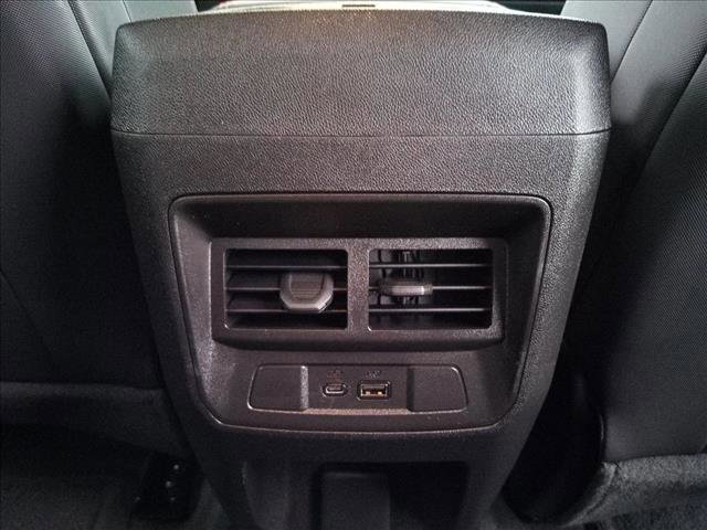 Used 2024 Chevrolet Colorado Z71 w/ Z71 Convenience Package 2 image 17