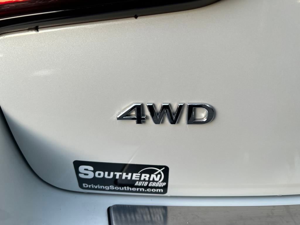 Used 2021 INFINITI QX80 Sensory w/ All-Season Package image 12