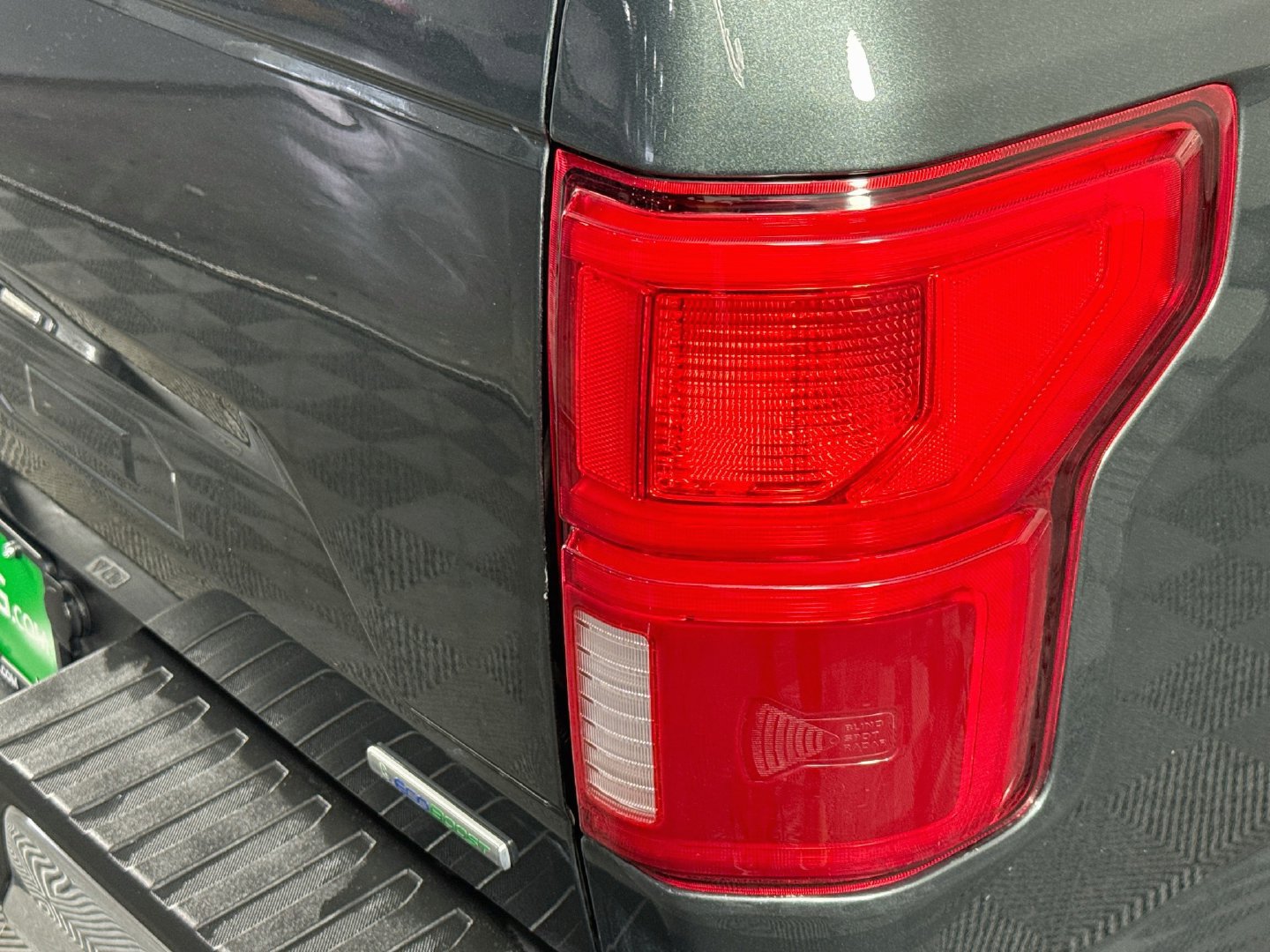 Used 2018 Ford F150 Lariat w/ Equipment Group 501A Mid RWD image 31