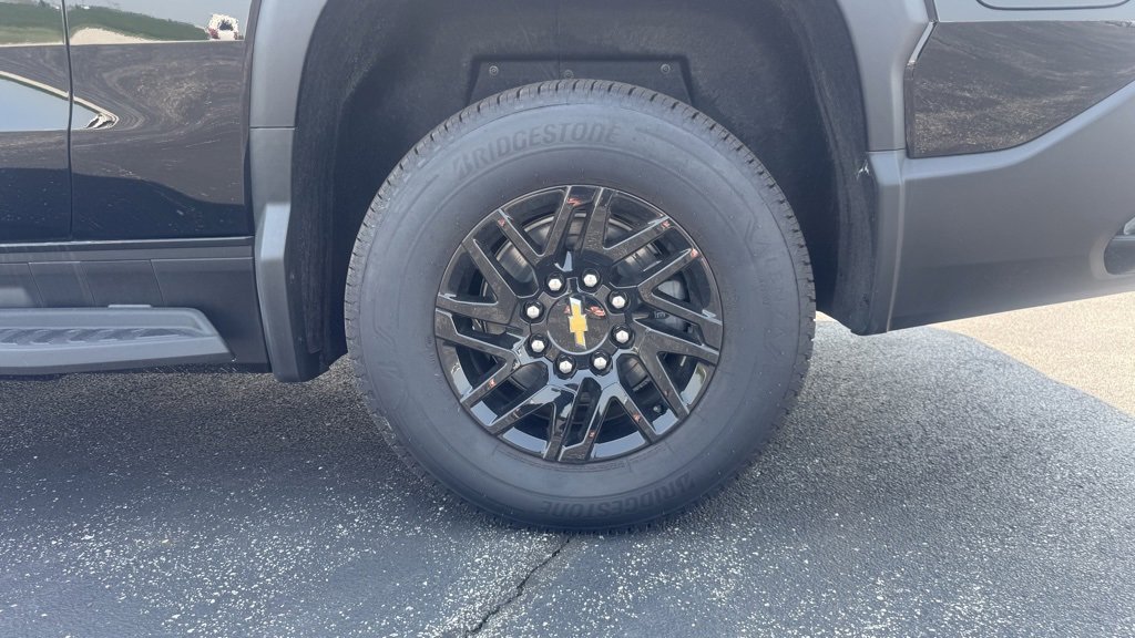 New 2025 Chevrolet Silverado EV LT image 29