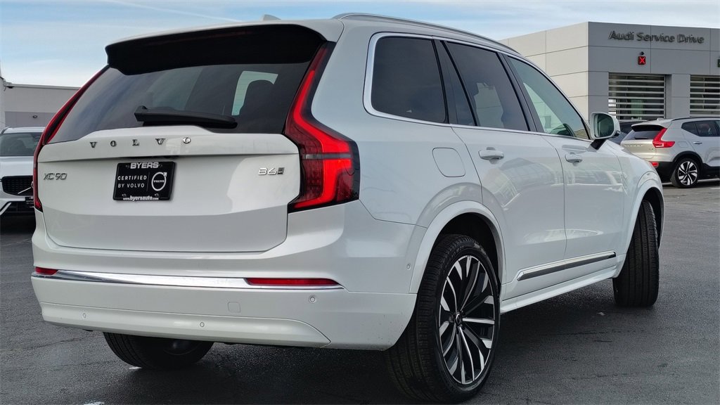 Certified 2025 Volvo XC90 B6 Plus image 3