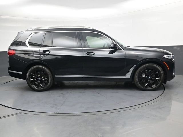 Used 2020 BMW X7 xDrive40i w/ Executive Package image 3
