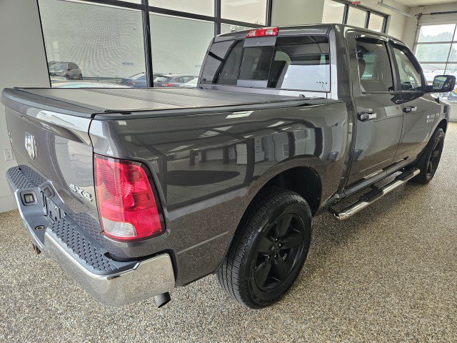 Used 2015 RAM 1500 Classic SLT AWD/4WD image 2