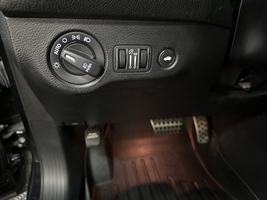 Used 2019 Dodge Challenger R/T Scat Pack w/ Driver Convenience Group image 32