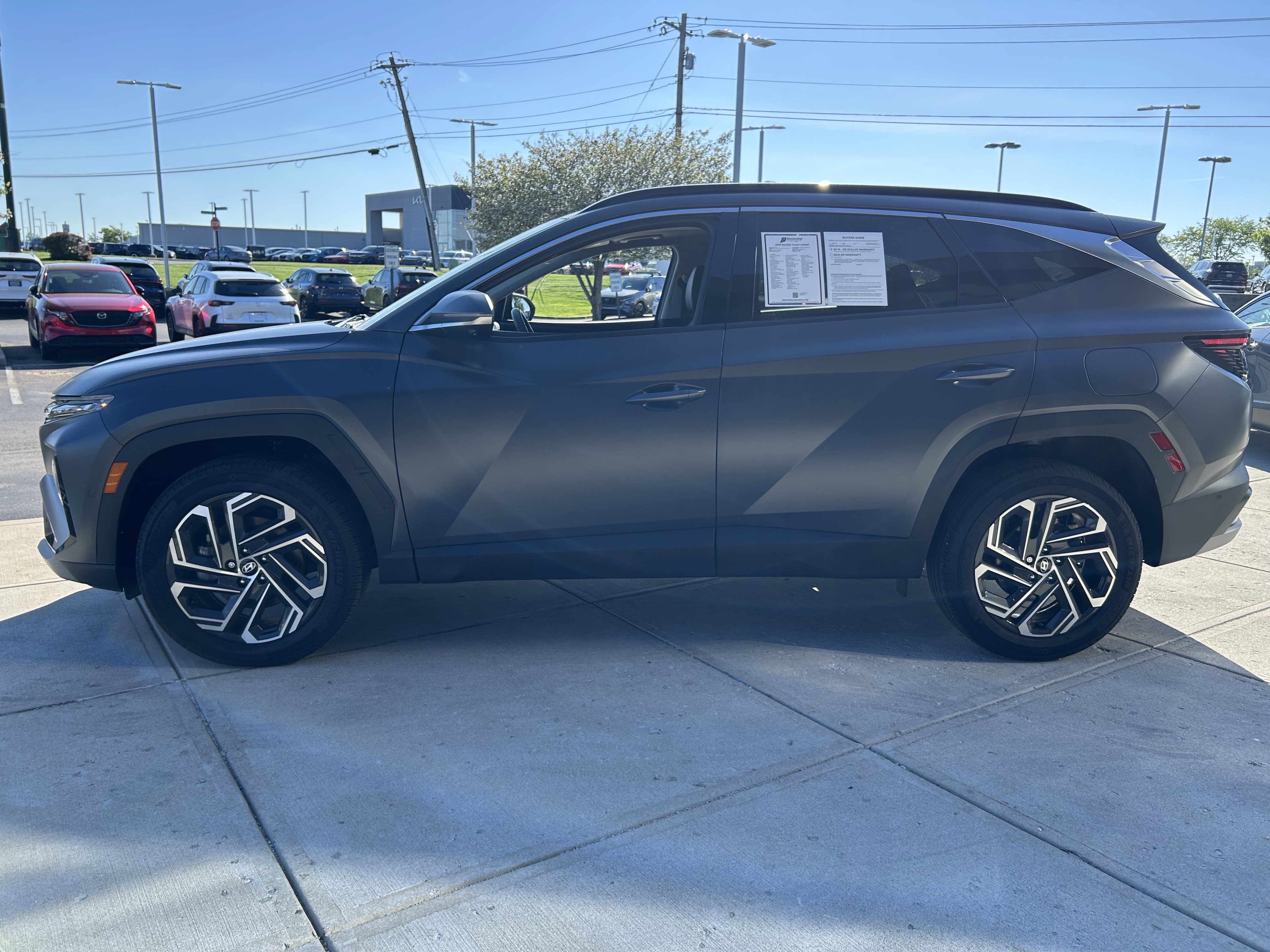 Used 2025 Hyundai Tucson Limited image 4