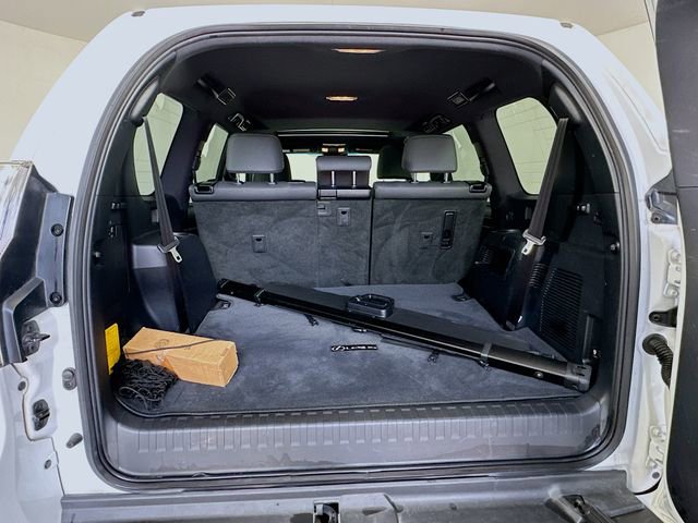 Used 2021 Lexus GX 460 Premium w/ Premium Package image 27