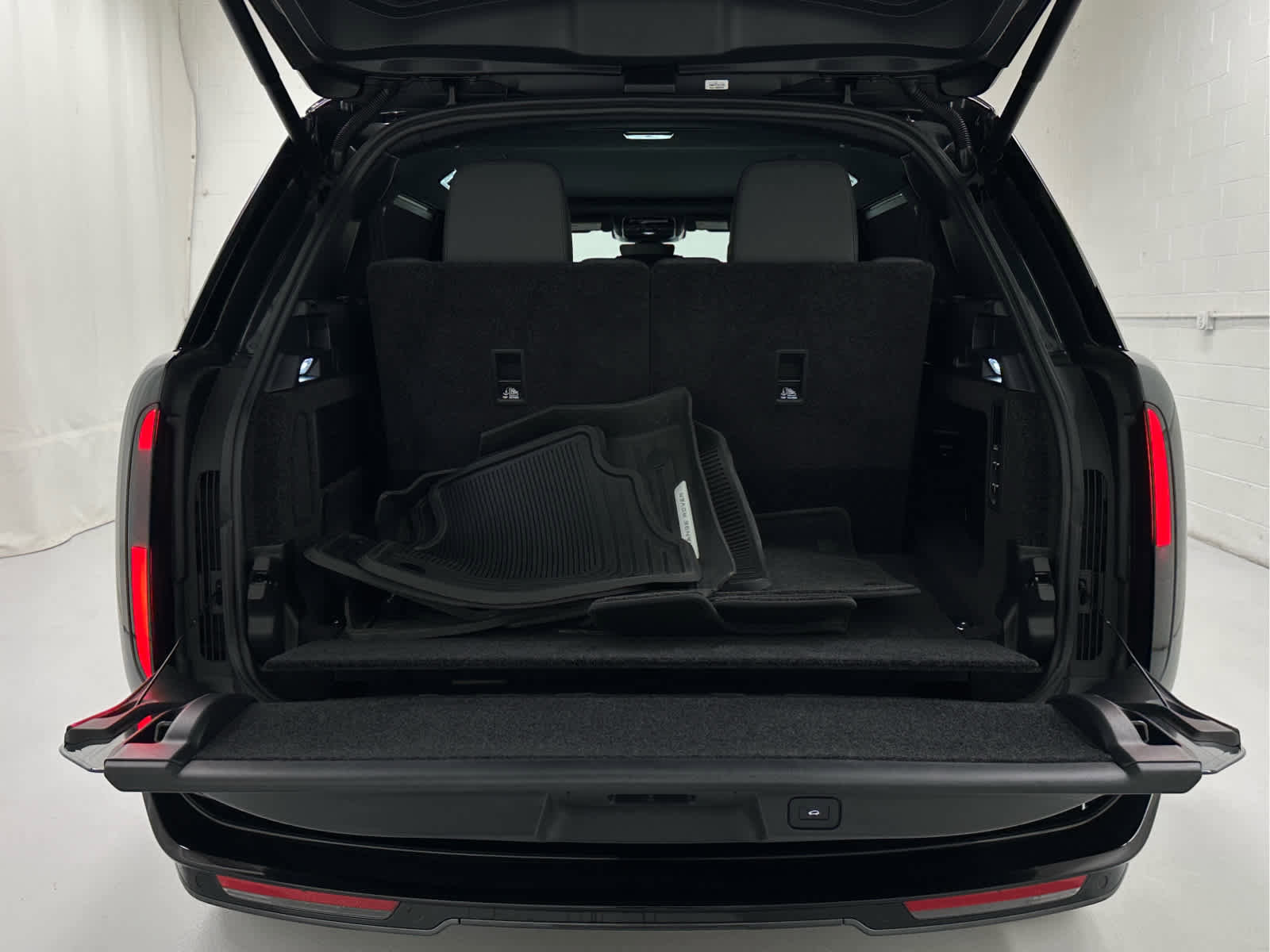 Used 2025 Land Rover Range Rover Long Wheelbase SE image 47