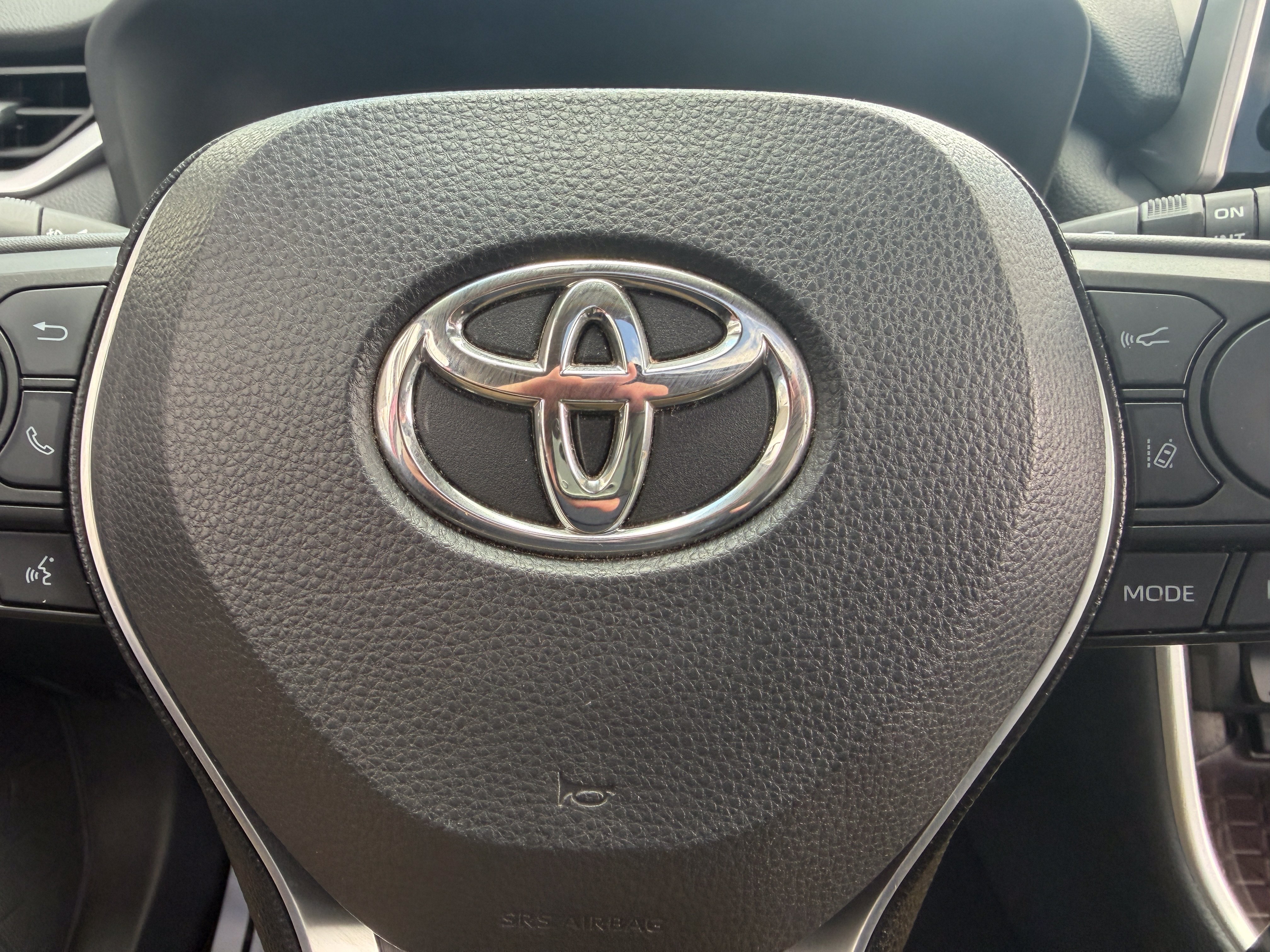 Used 2019 Toyota RAV4 Limited w/ All Weather Liner Package AWD/4WD image 36