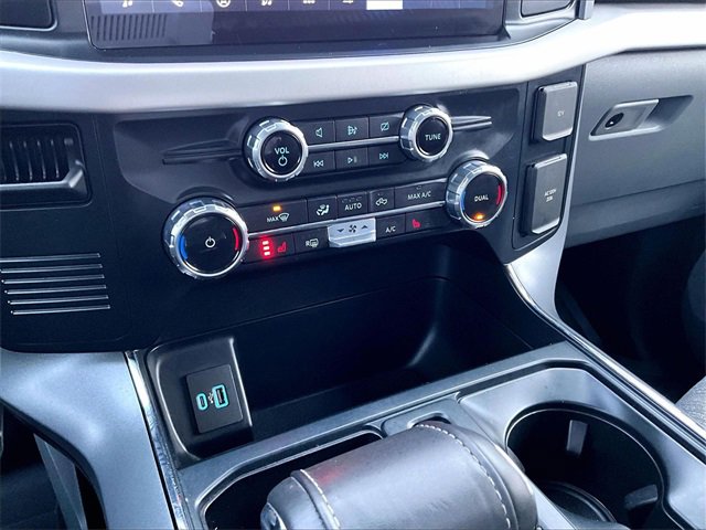 Used 2023 Ford F150 Lightning XLT image 27