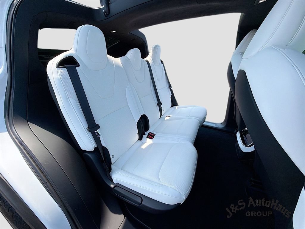 Used 2022 Tesla Model X AWD/4WD image 34