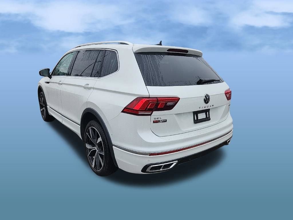 Certified 2024 Volkswagen Tiguan SEL R-Line image 5