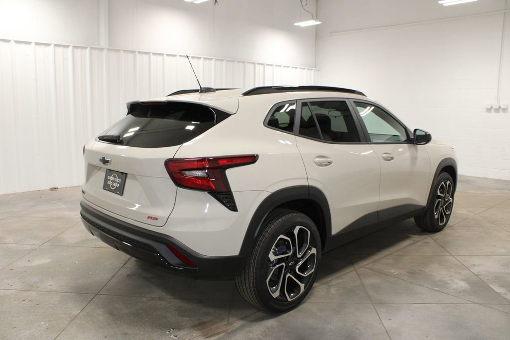 New 2026 Chevrolet Trax RS w/ Sunroof Package image 9