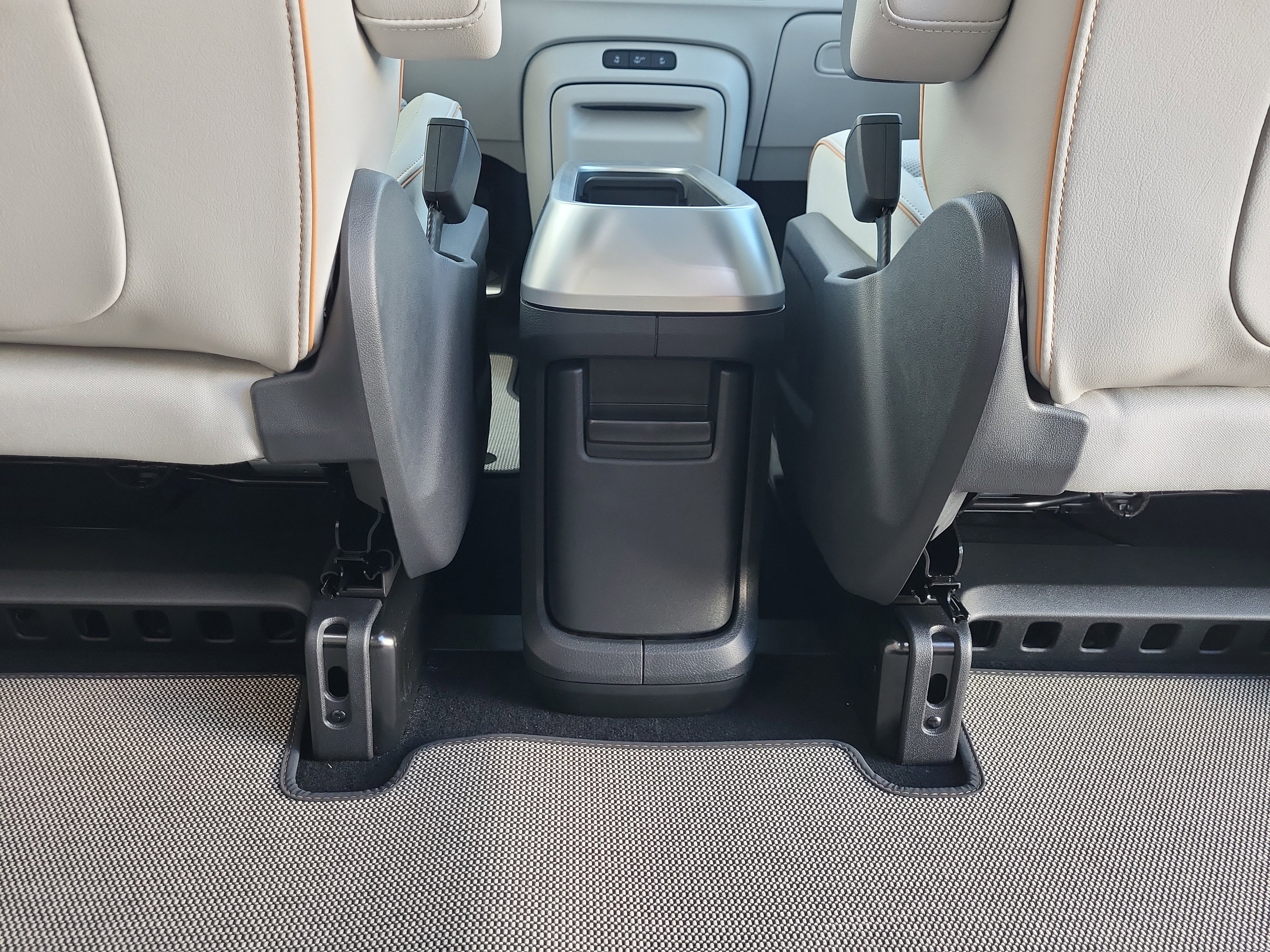 New 2025 Volkswagen ID. Buzz 1st Edition image 26