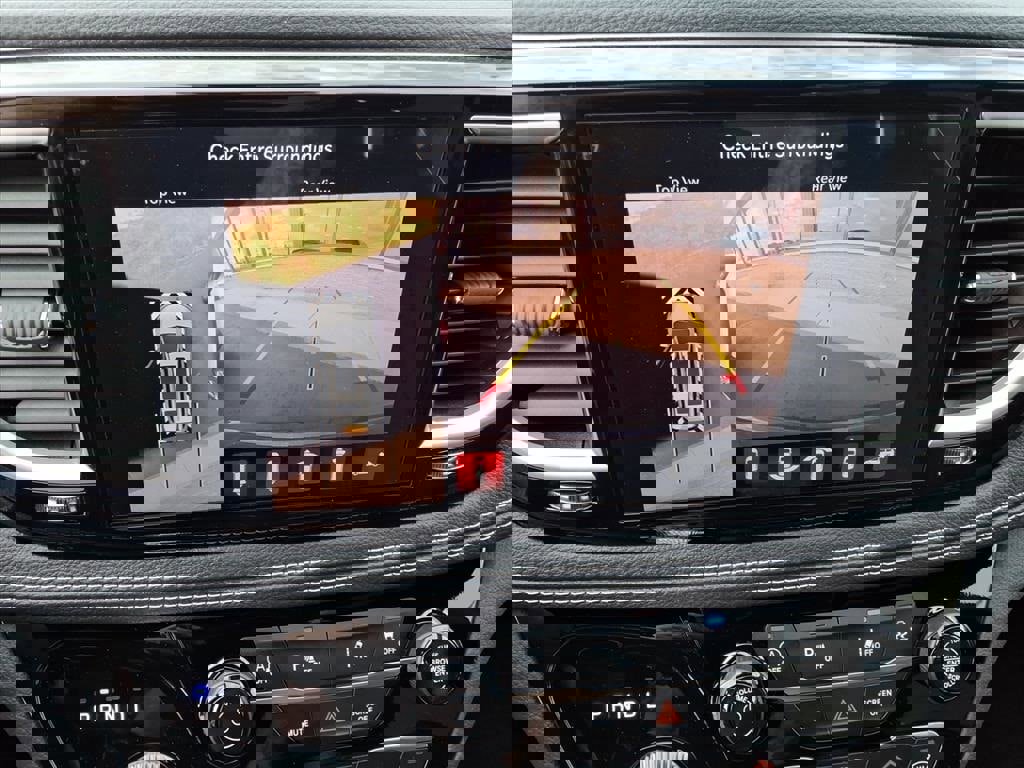 New 2026 Chrysler Pacifica Select image 9