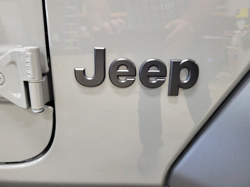 Used 2022 Jeep Wrangler Unlimited Sport AWD/4WD image 18