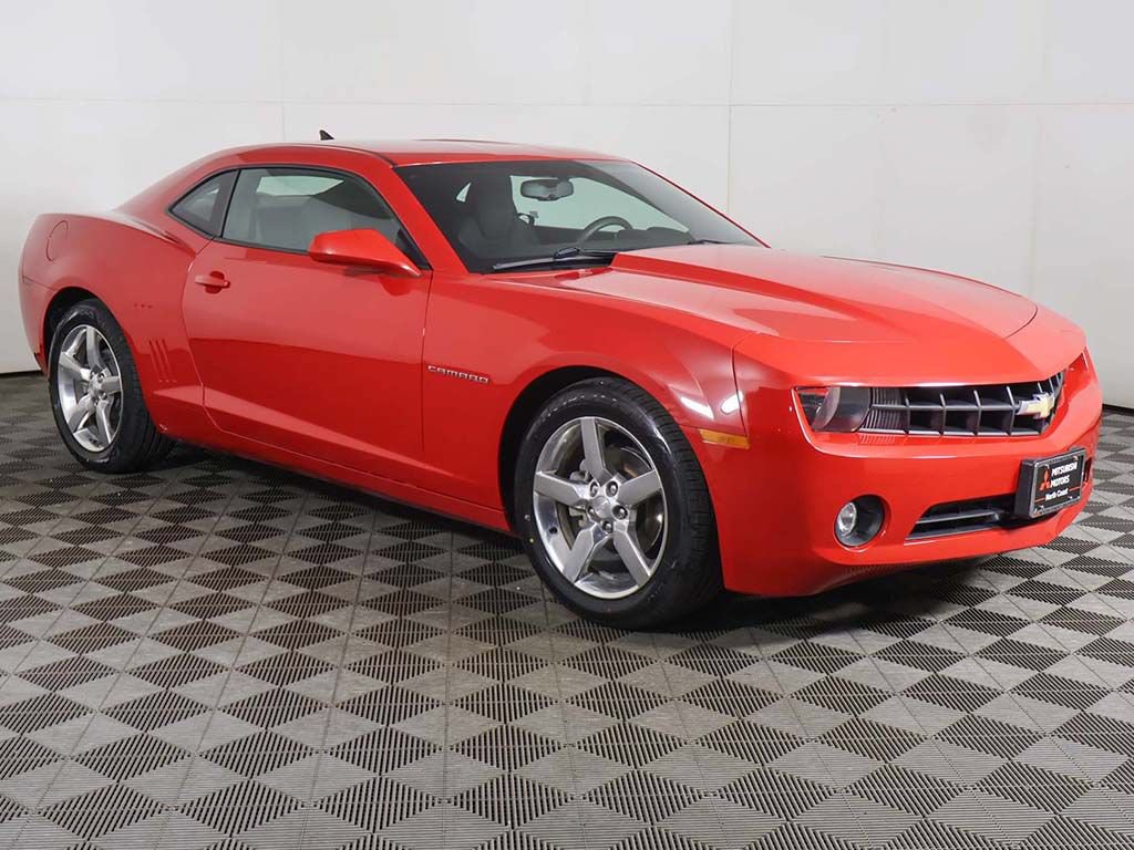 Used 2011 Chevrolet Camaro LT RWD image 34