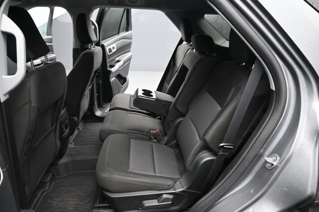 Used 2023 Ford Explorer XLT AWD/4WD image 11