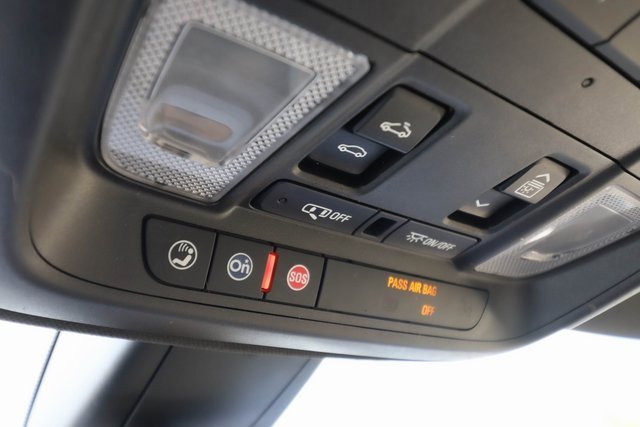 Used 2017 Cadillac XT5 Luxury w/ Driver Awareness Package image 10