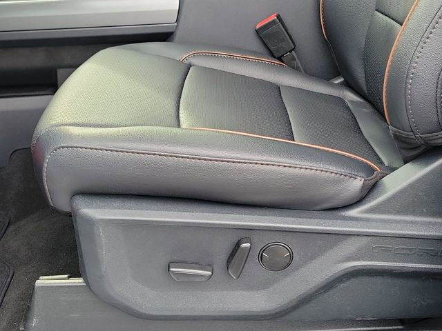 New 2026 Ford F250 Lariat w/ Black Appearance Package image 21