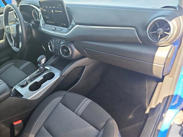 Used 2025 Chevrolet Blazer LT AWD/4WD image 21