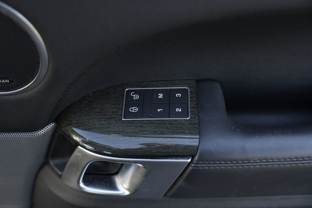 Used 2020 Land Rover Range Rover Sport HSE image 38