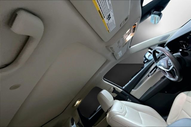 Used 2021 Cadillac XT5 Premium Luxury image 16