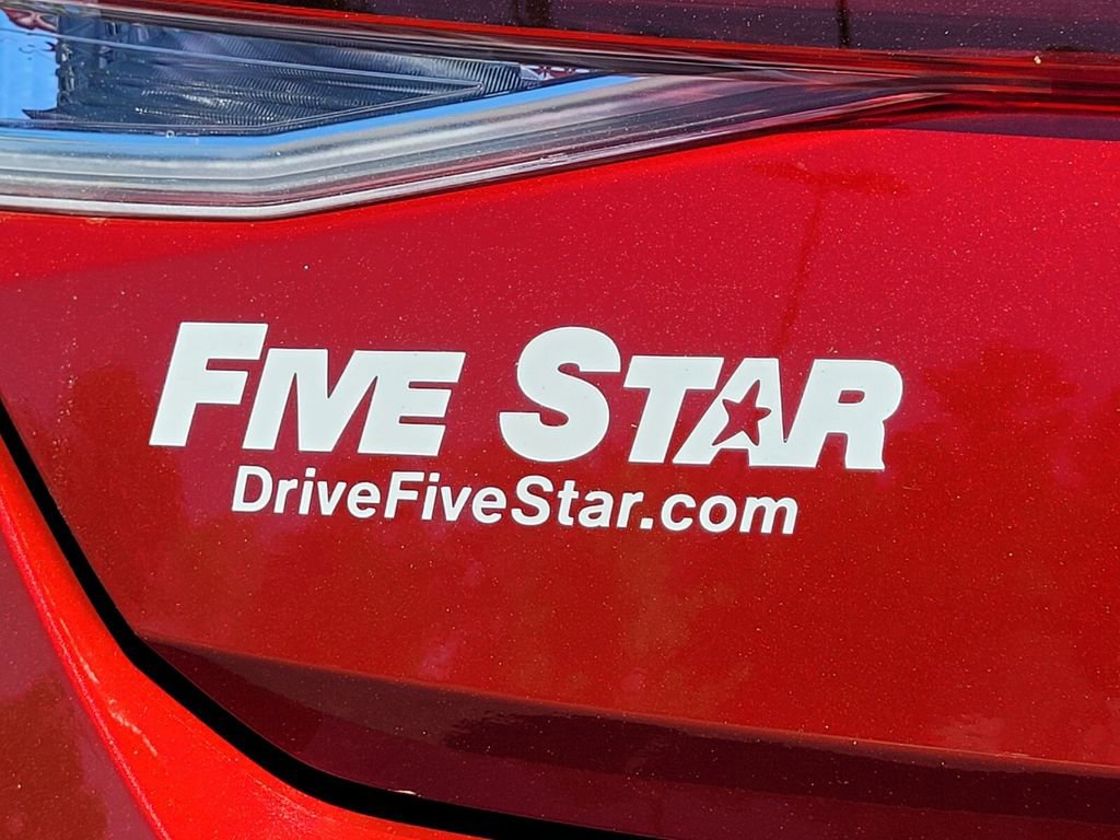 New 2025 Hyundai Elantra SEL image 9