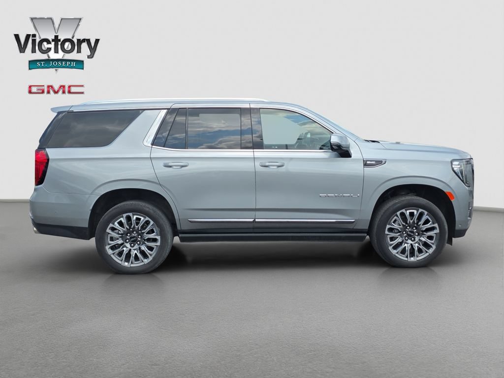 Used 2024 GMC Yukon Denali Ultimate AWD/4WD image 18