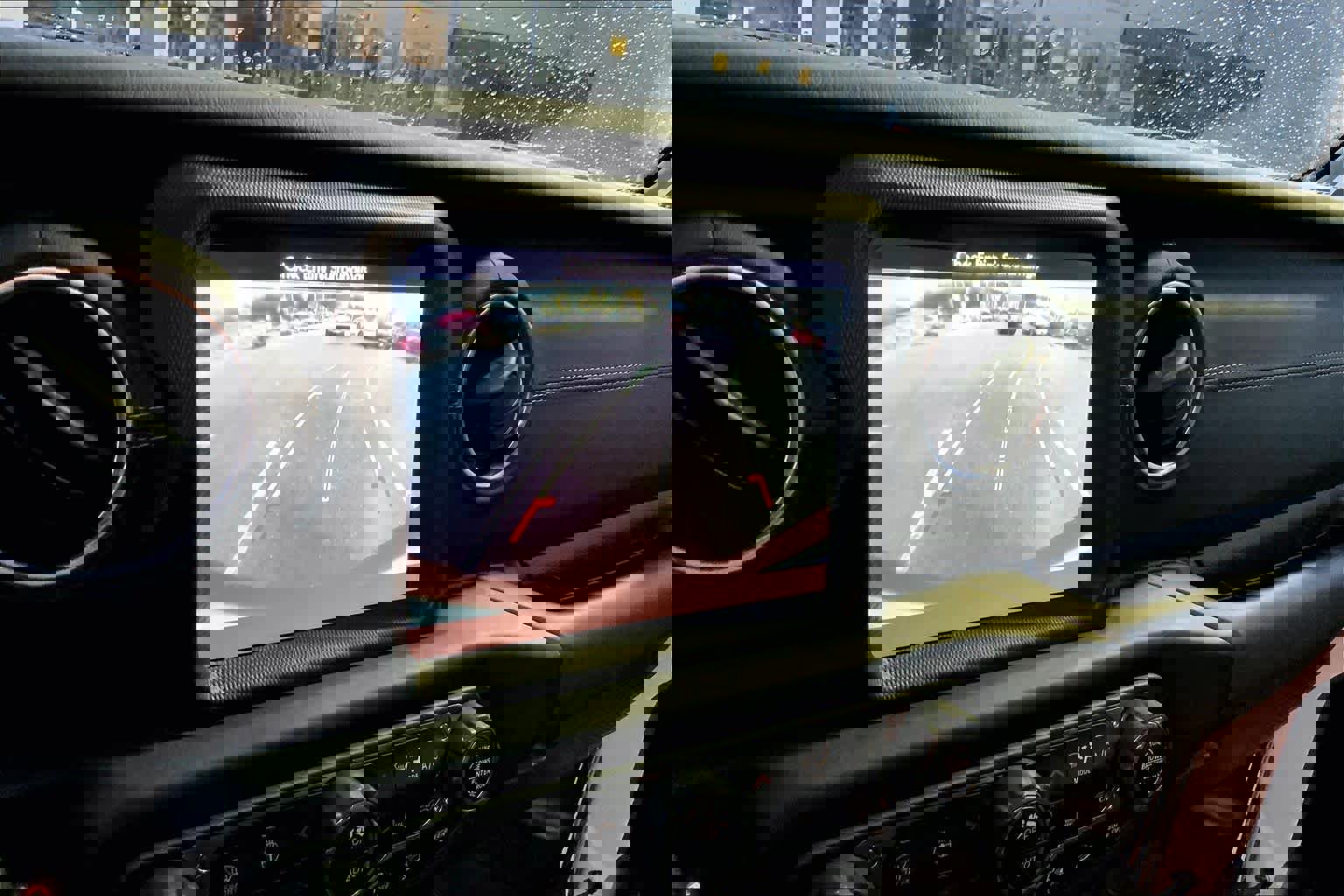 Used 2019 Jeep Wrangler Unlimited Sahara image 27