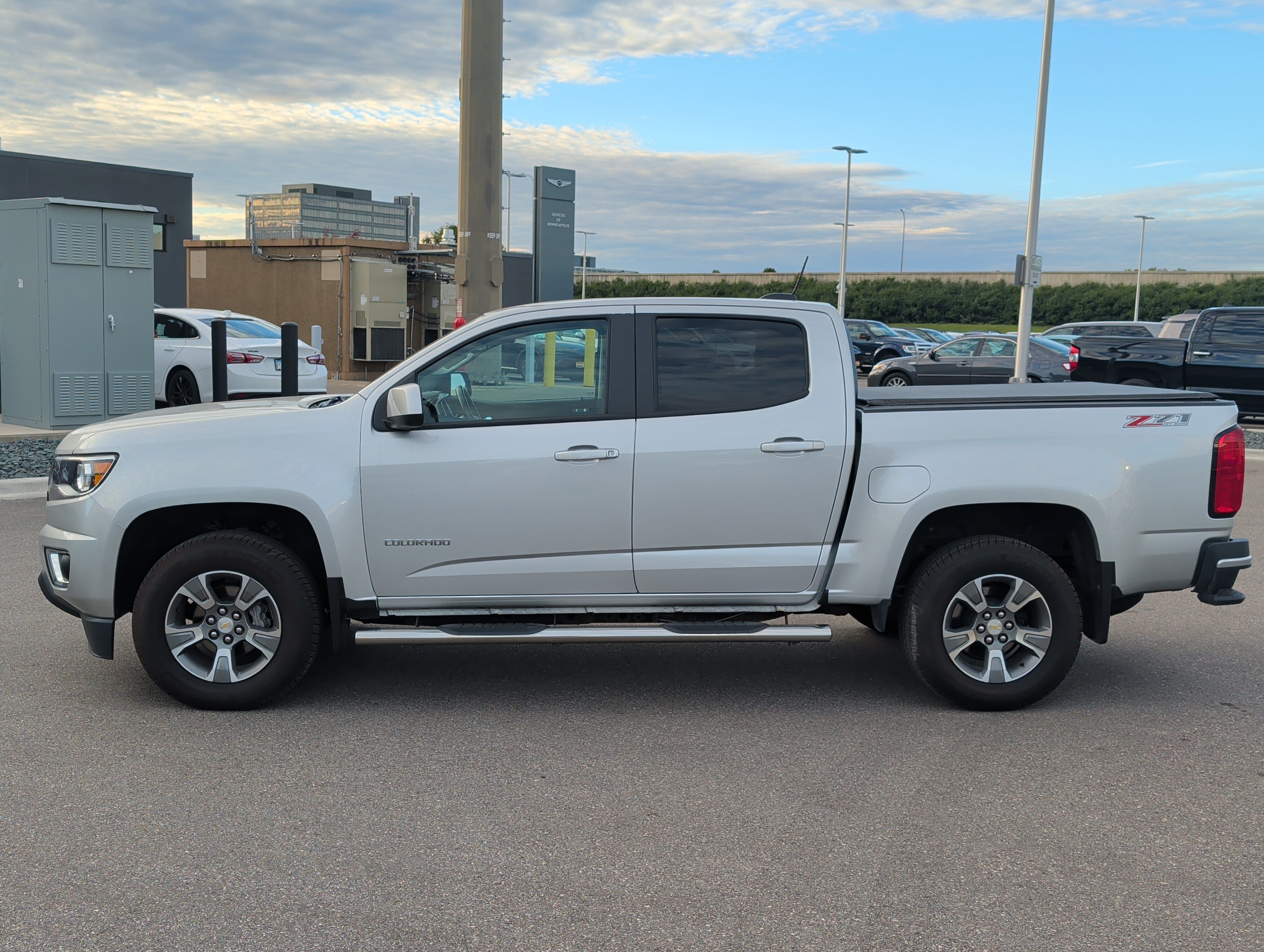 Used 2018 Chevrolet Colorado Z71 AWD/4WD image 9