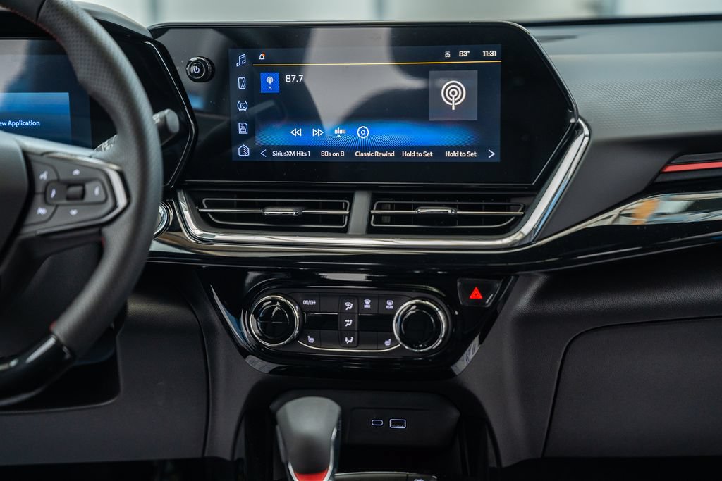New 2026 Chevrolet Trax RS w/ Sunroof Package FWD image 22