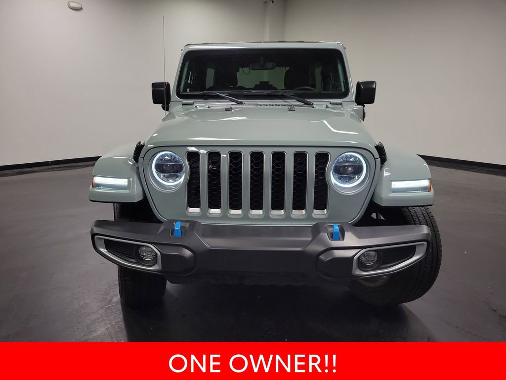 Used 2023 Jeep Wrangler Unlimited Sahara w/ Cold Weather Group AWD/4WD image 3