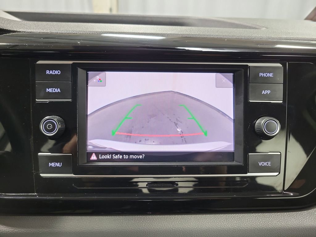 Used 2022 Volkswagen Taos S image 19