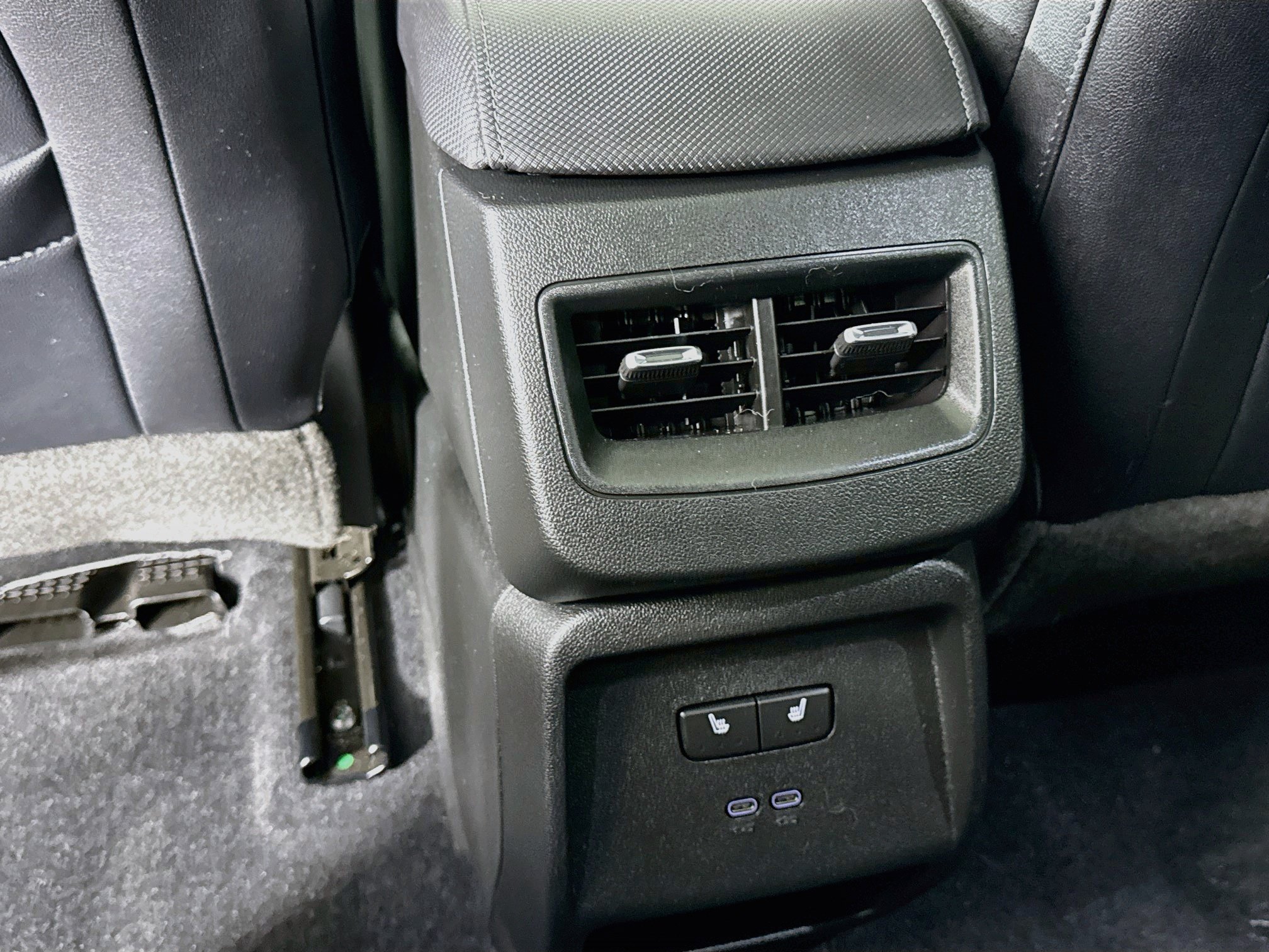 Used 2025 Chevrolet Equinox EV RS w/ Convenience Package II FWD image 28
