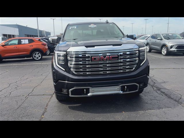 Certified 2023 GMC Sierra 1500 Denali AWD/4WD image 3