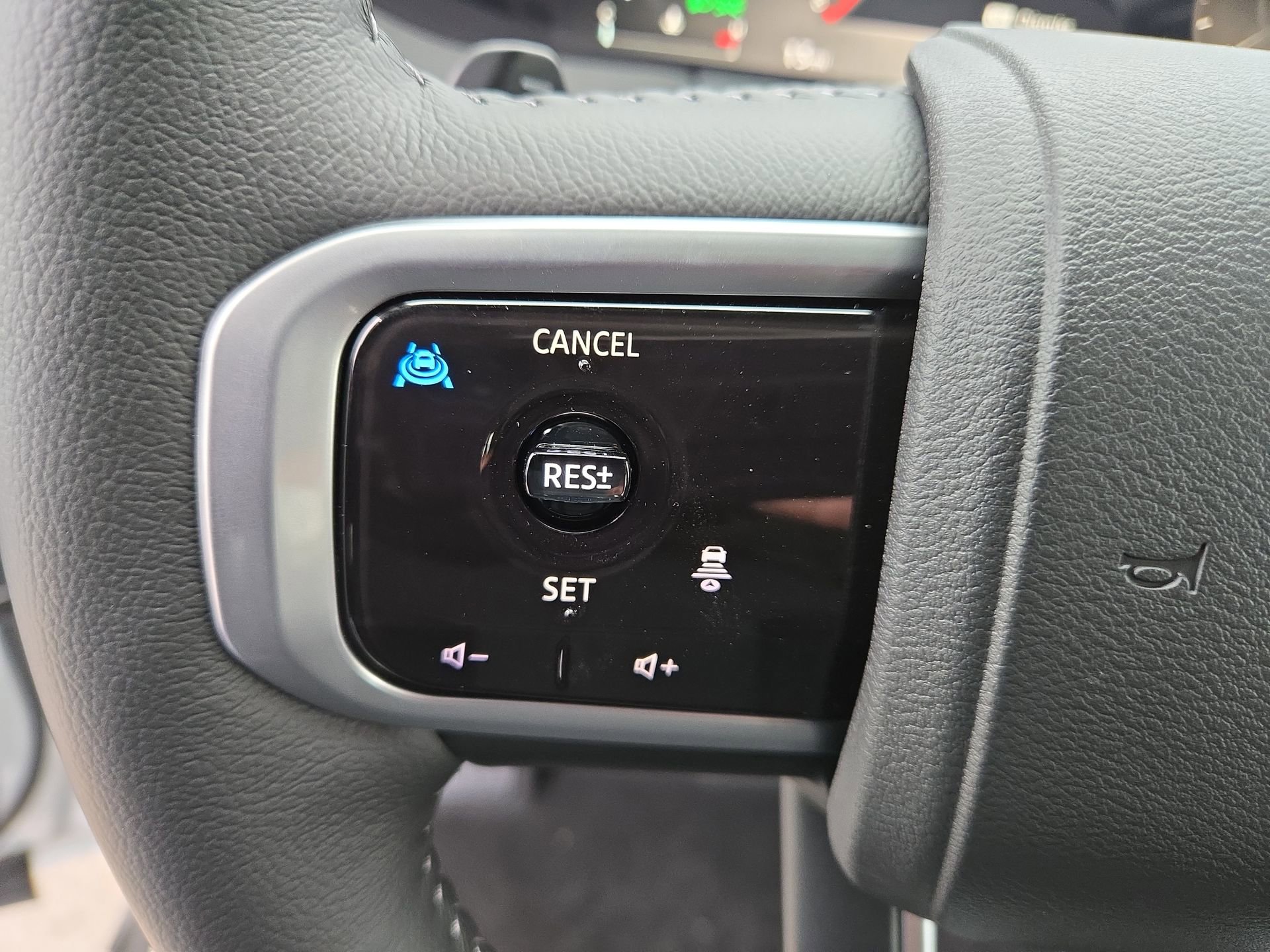 New 2026 Nissan Armada SV image 9