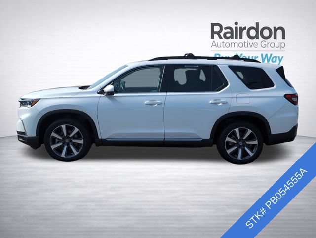 Used 2023 Honda Pilot Touring image 4