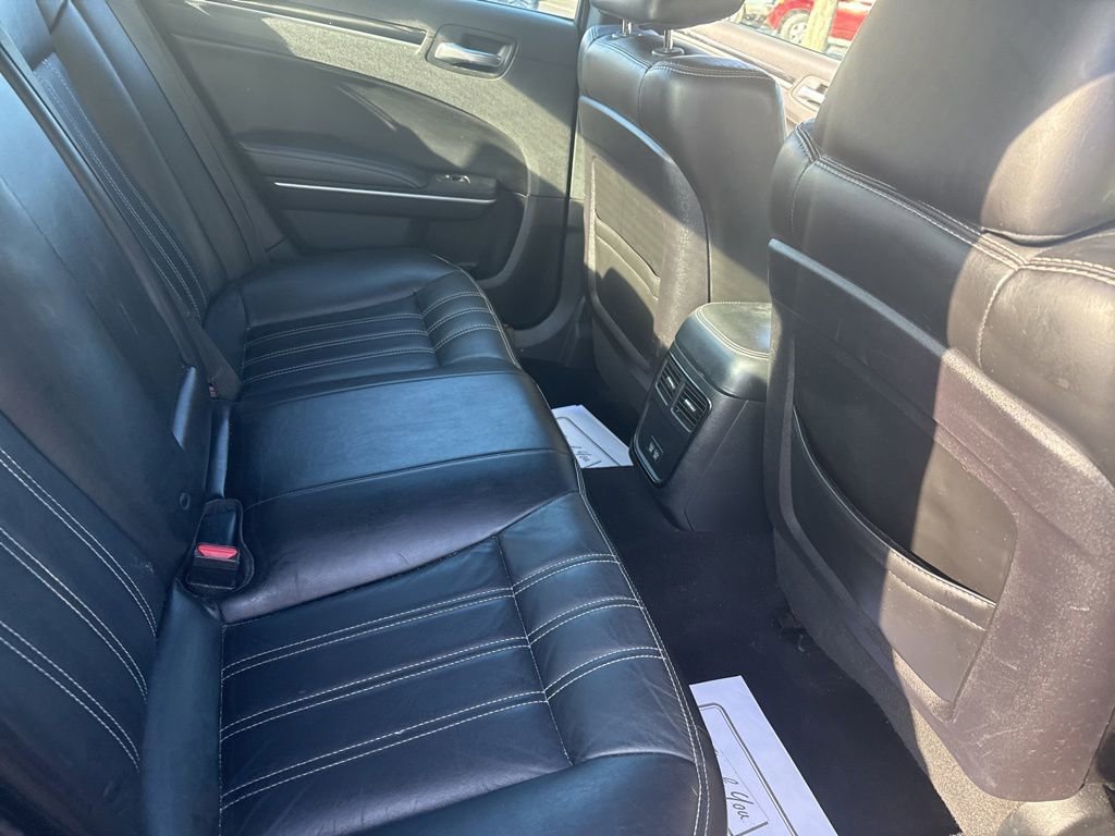 Used 2020 Chrysler 300 S RWD image 28
