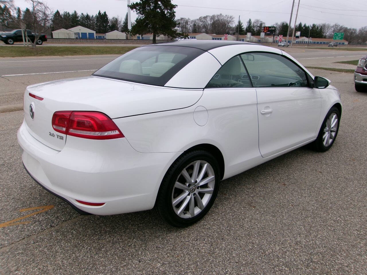 Used 2013 Volkswagen Eos Komfort image 9