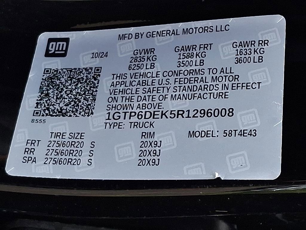 Certified 2024 GMC Canyon AT4 w/ AT4 Premium Package AWD/4WD image 28