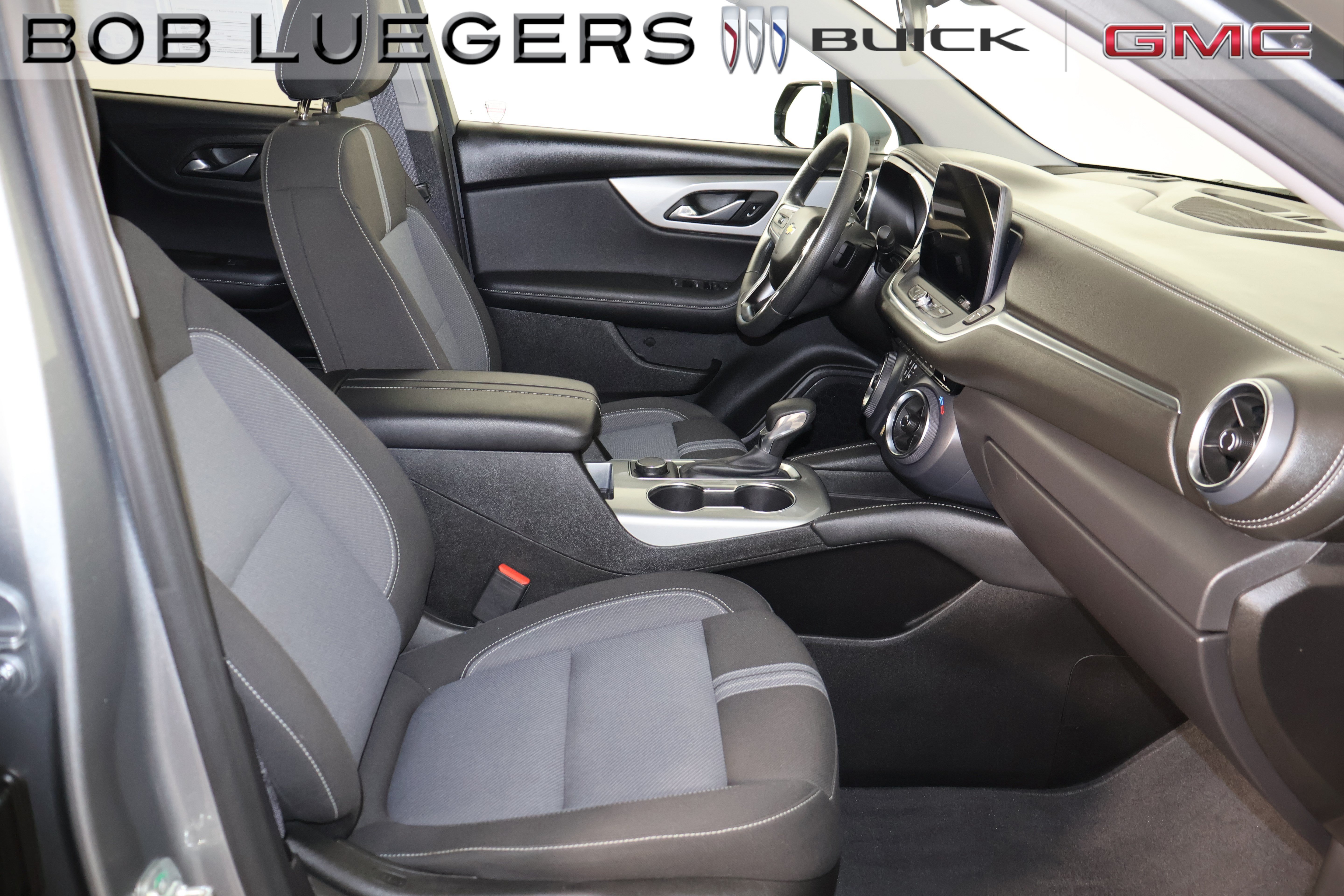 Certified 2025 Chevrolet Blazer LT FWD image 19
