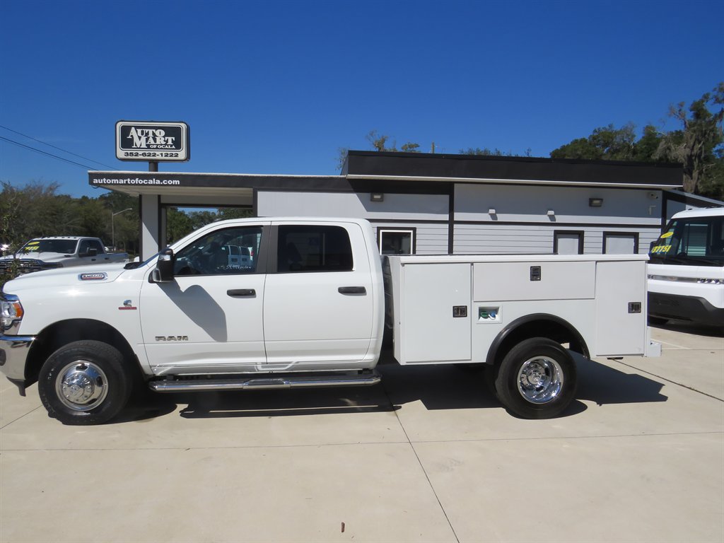Used 2024 RAM 3500 Big Horn AWD/4WD image 12