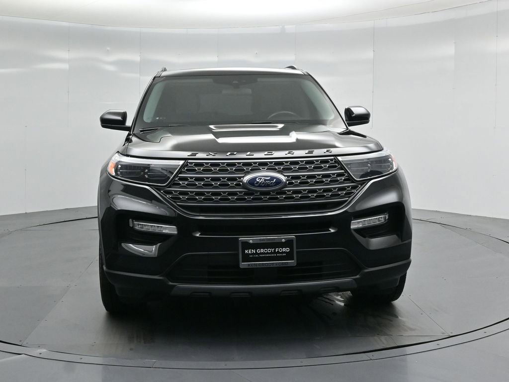Certified 2023 Ford Explorer XLT w/ Equipment Group 202A image 29